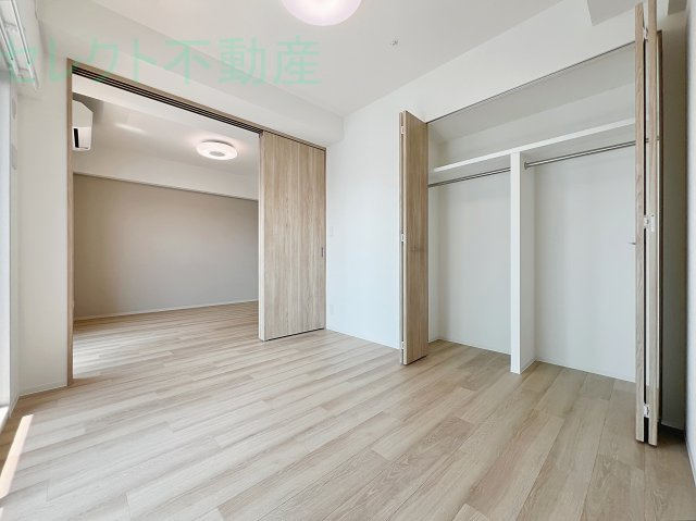 プレサンス太閤通ファシールの洋室