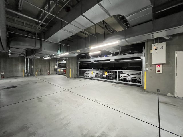 【駐車場】ニッケノーブルハイツ江坂 