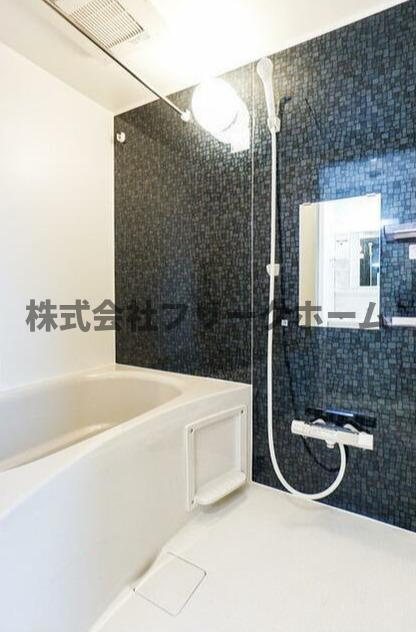 武蔵野市吉祥寺東町１丁目の賃貸マンションの浴室