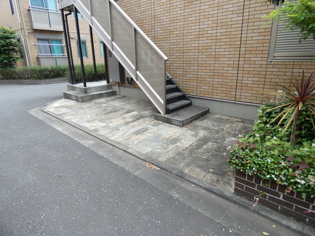レトア Eのロビー