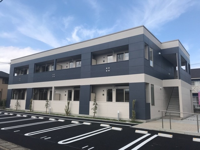 センターアイランド（ＣＥＮＴＥＲ　ＩＳＬＡＮＤ）の駐車場|駐車場は１台家賃込みです◎