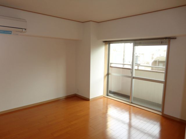 マンション島津山の寝室