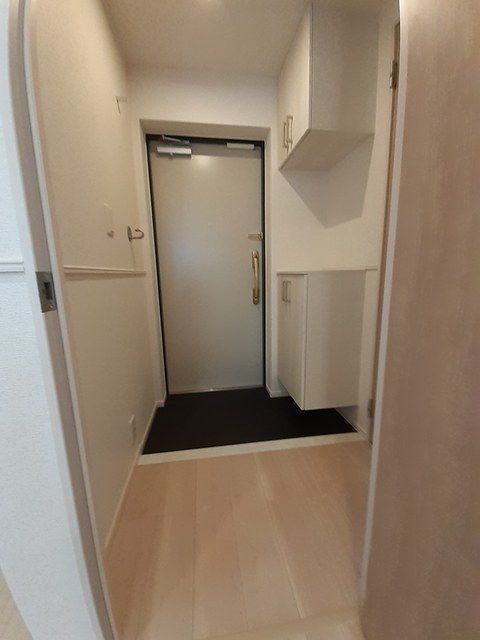 ファヴール本郷の玄関