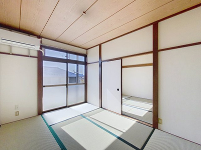【居間・リビング】 | 第６飯塚ハイツ | 同物件、他のお部屋の写真です。
