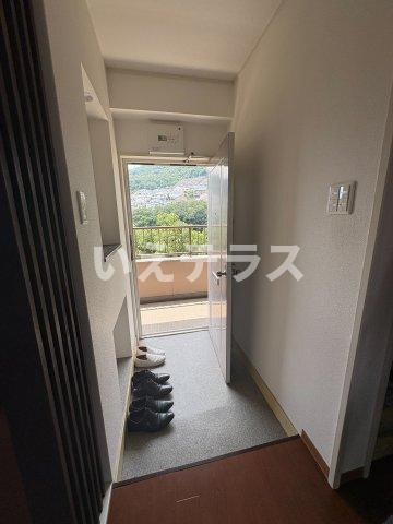 三倉六甲台ライフの玄関