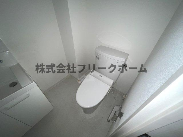 武蔵野市吉祥寺北町１丁目の賃貸マンションのトイレ