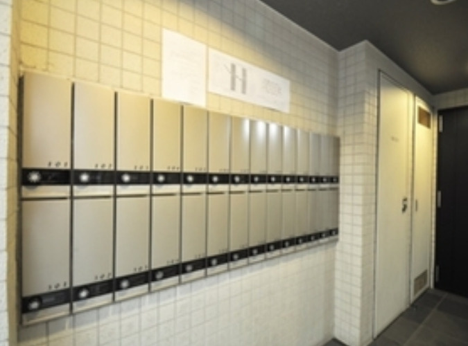 アージュ薬王寺105のロビー