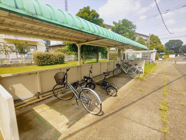 【駐輪場】の画像
