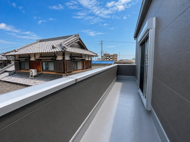 泉南市信達大苗代新築戸建のバルコニー|日当たりの良いバルコニー♪お洗濯物もすぐに乾きそうですね