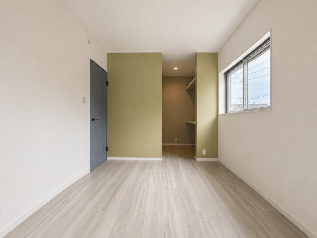 泉南市信達大苗代新築戸建の寝室|WIC付きの寝室です