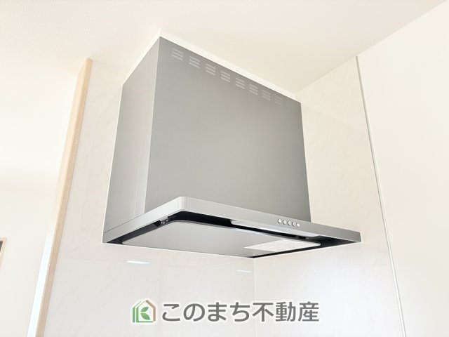 いろどりアイタウン矢板市鹿島町のキッチン|お料理の匂いもスッキリ♪シンプルデザインで掃除も簡単‼