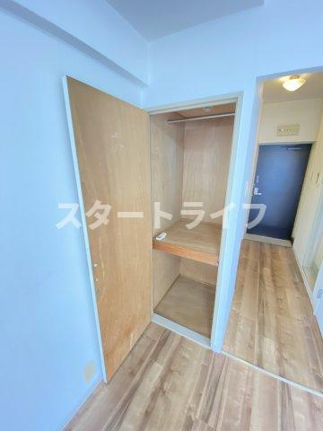 大阪市淀川区西中島４丁目の賃貸マンションの収納