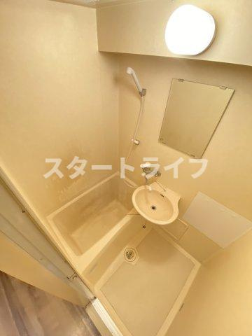 大阪市淀川区西中島４丁目の賃貸マンションの浴室