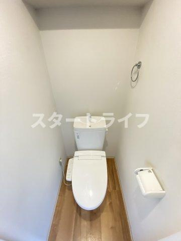 大阪市淀川区西中島４丁目の賃貸マンションのトイレ