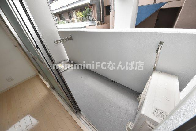 オーシャン松屋町のバルコニー