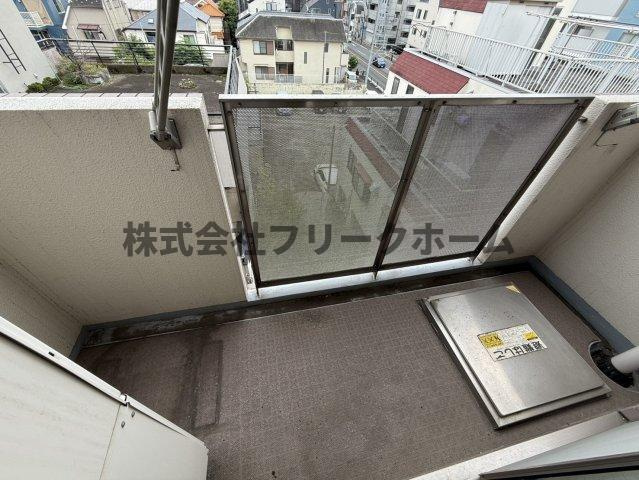 武蔵野市吉祥寺北町４丁目の賃貸マンションのバルコニー