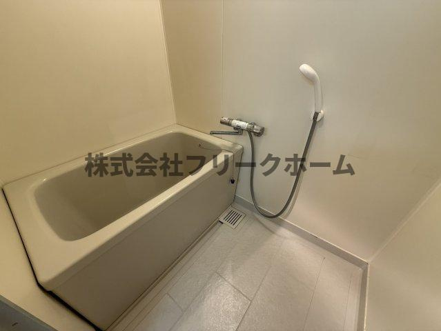 武蔵野市吉祥寺北町４丁目の賃貸マンションの浴室
