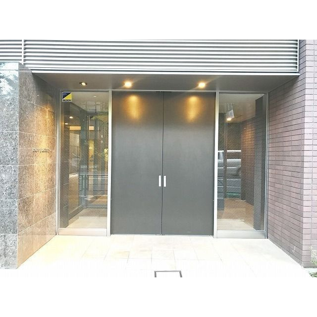 ルジェンテ文京東大前のエントランス