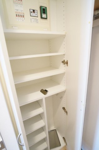 板橋区本町の賃貸マンションの収納