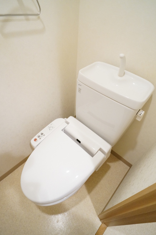 板橋区本町の賃貸マンションのトイレ
