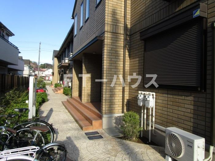 クレールKのエントランス|エントランス