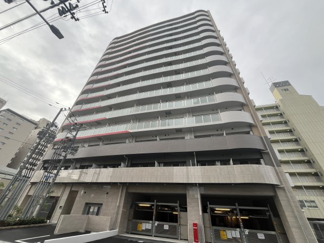 セレニテ江坂グランデ の外観