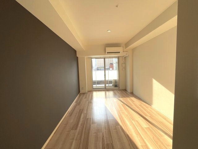 スプランディッド淀屋橋DUEの洋室