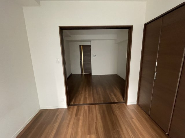 スプランディッド淀屋橋DUEの居間・リビング|イメージとして他号室の室内写真を表示しています