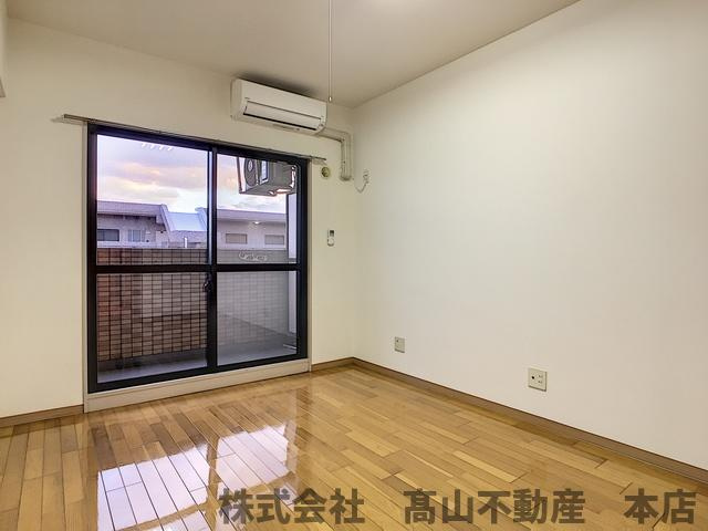 宗像市自由ヶ丘２丁目の賃貸マンションの洋室