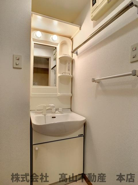 宗像市自由ヶ丘２丁目の賃貸マンションの独立洗面台