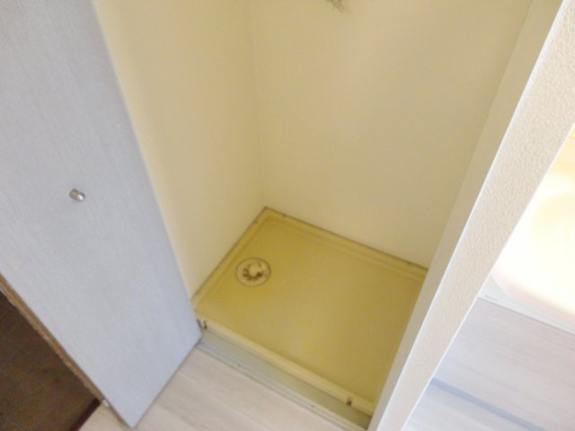 YKハイツ相生町の洗面所