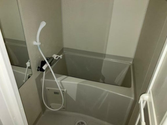 ドミールK西荻南の浴室