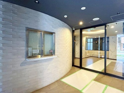 グローベル　ザ・高円寺プレミアムのエントランス|グローベル　ザ・高円寺プレミアム：オートロック付きマンションです！