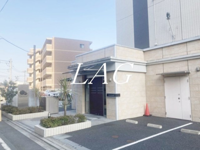 【エントランス】 | オーチャード | エントランスです。