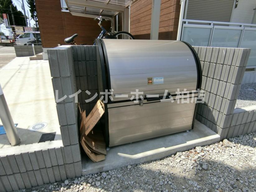 仲介手数料（賃料の1.10ヵ月）の50％OFF対象物件！のその他共用部分|敷地内ゴミ置き場です