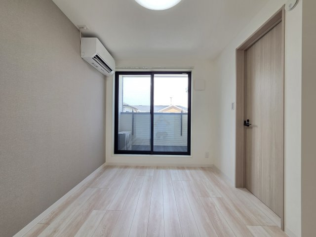 調布市下石原２丁目のアパートの居間・リビング