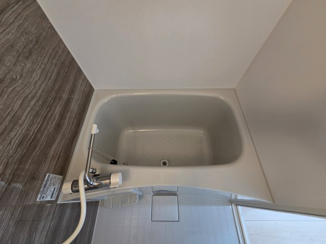 調布市下石原２丁目のアパートの浴室