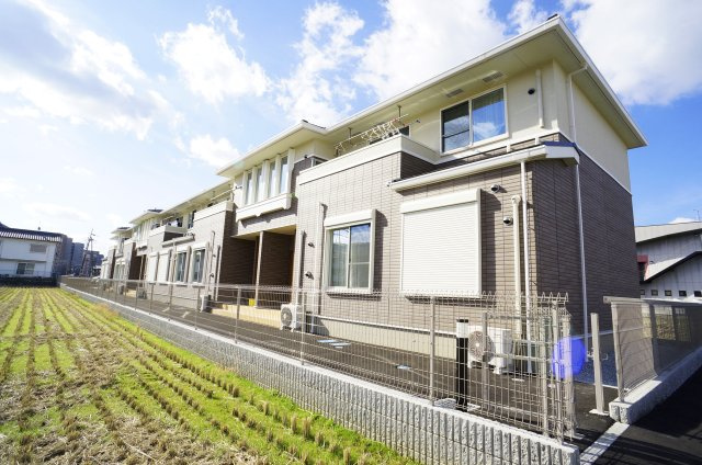 橿原市上品寺町のアパート