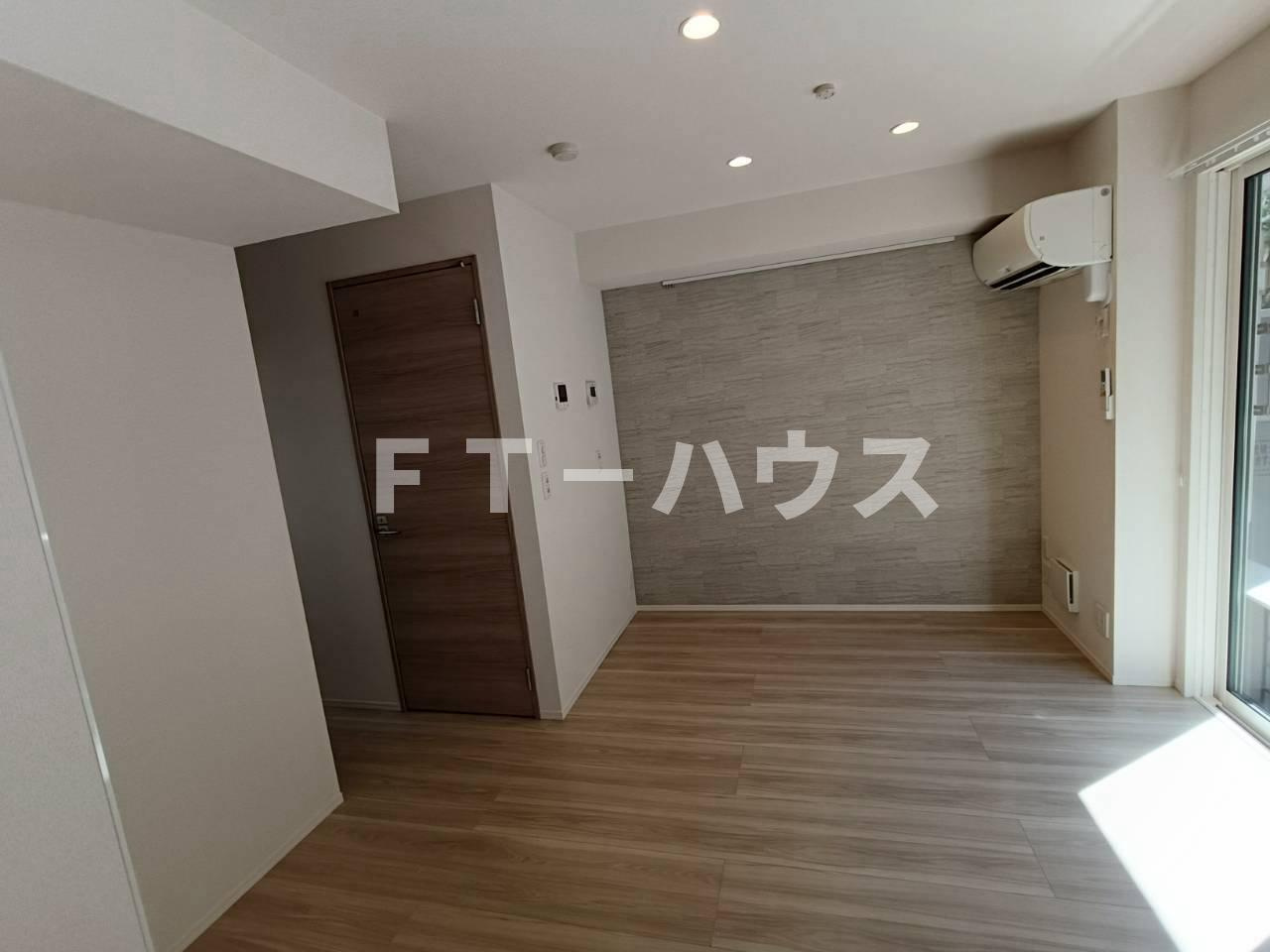 East Side Residence 2の居間・リビング
