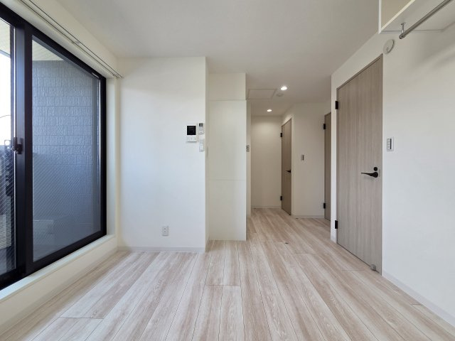 調布市下石原２丁目のアパートの洋室
