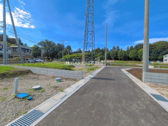 【前面道路含む現地写真】 | 鶴ヶ島市藤金15期　グラファーレ　新築戸建　全11棟　6号棟