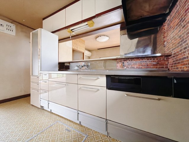 【中古戸建】桐生市広沢町5丁目のキッチン|■キッチン｜お料理をしながら会話も弾むカウンターキッチン♪