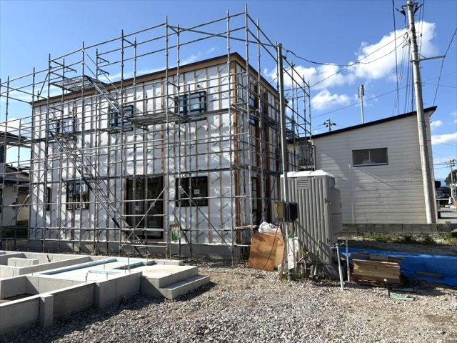 東村山郡中山町大字長崎14　の外観|9/17撮影
上棟し、サッシも入りました