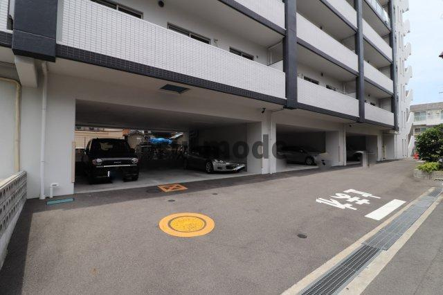 プロスパー正雀本町の駐車場