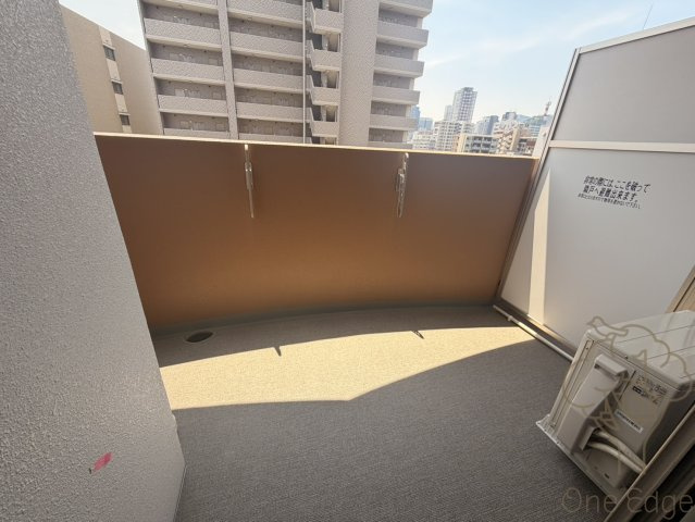 セレニテ梅田北グランデのバルコニー