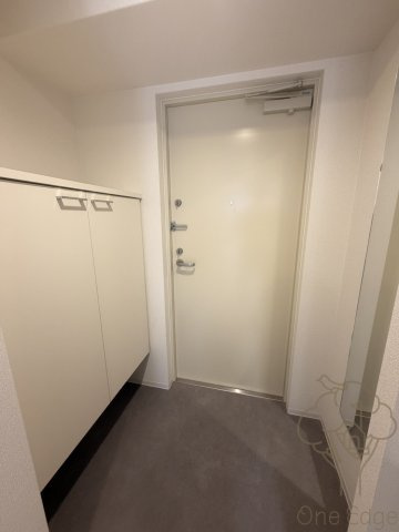 セレニテ梅田北グランデの玄関