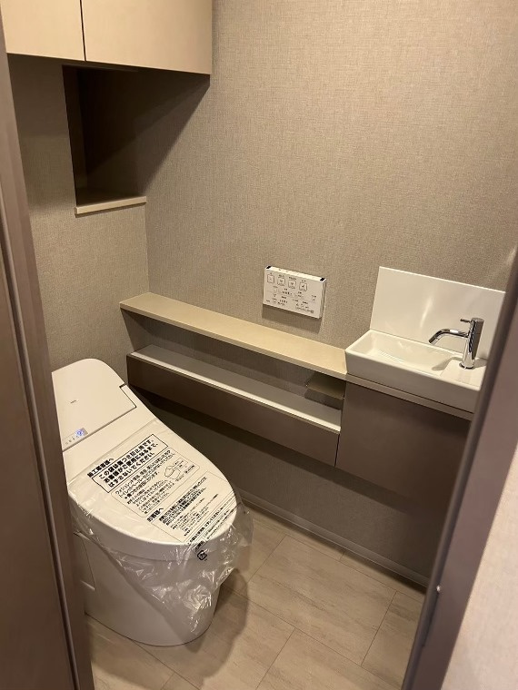 プラウドシティ方南町のトイレ|落ち着いたトイレです