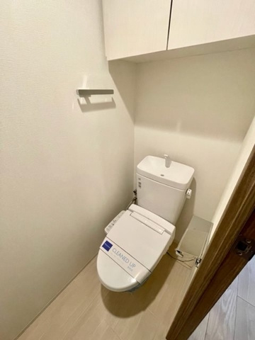 新品家具付きマンション原町3(KaGood東京)のトイレ