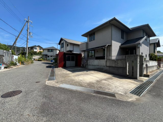 垂水区清玄町　中古戸建の前面道路含む現地写真|前面道路含む現地写真です