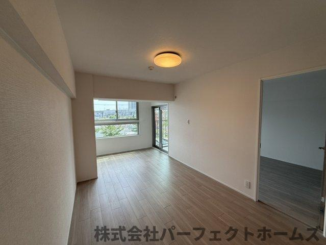 【居間・リビング】の画像